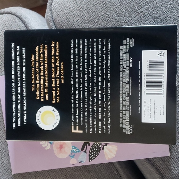 Books - Picture 4 of 5